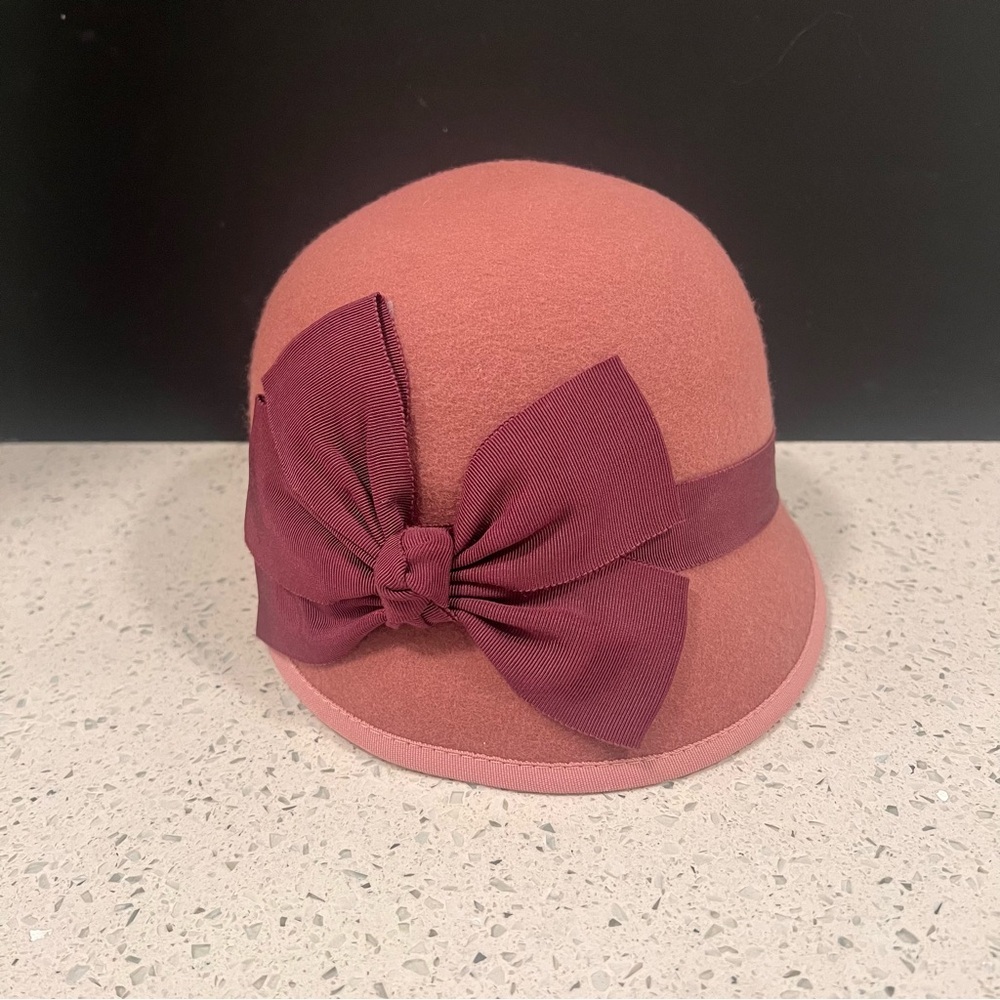NWOT NINE WEST 100% Wool Cloche Asymmetrical Bow Hat Pink Short Brim One Size